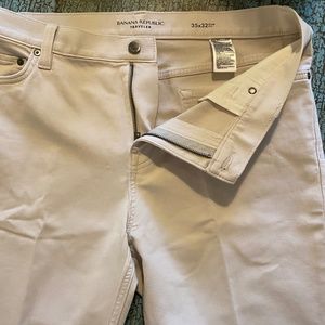 Banana Republic Mens Traveler pant size 35